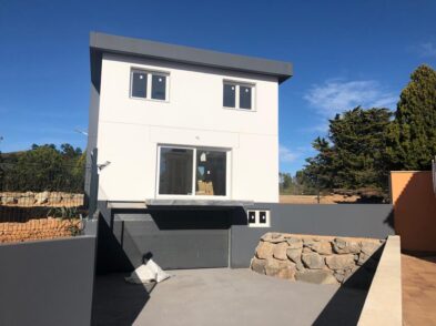 Habitatge Montroig Century's Beams