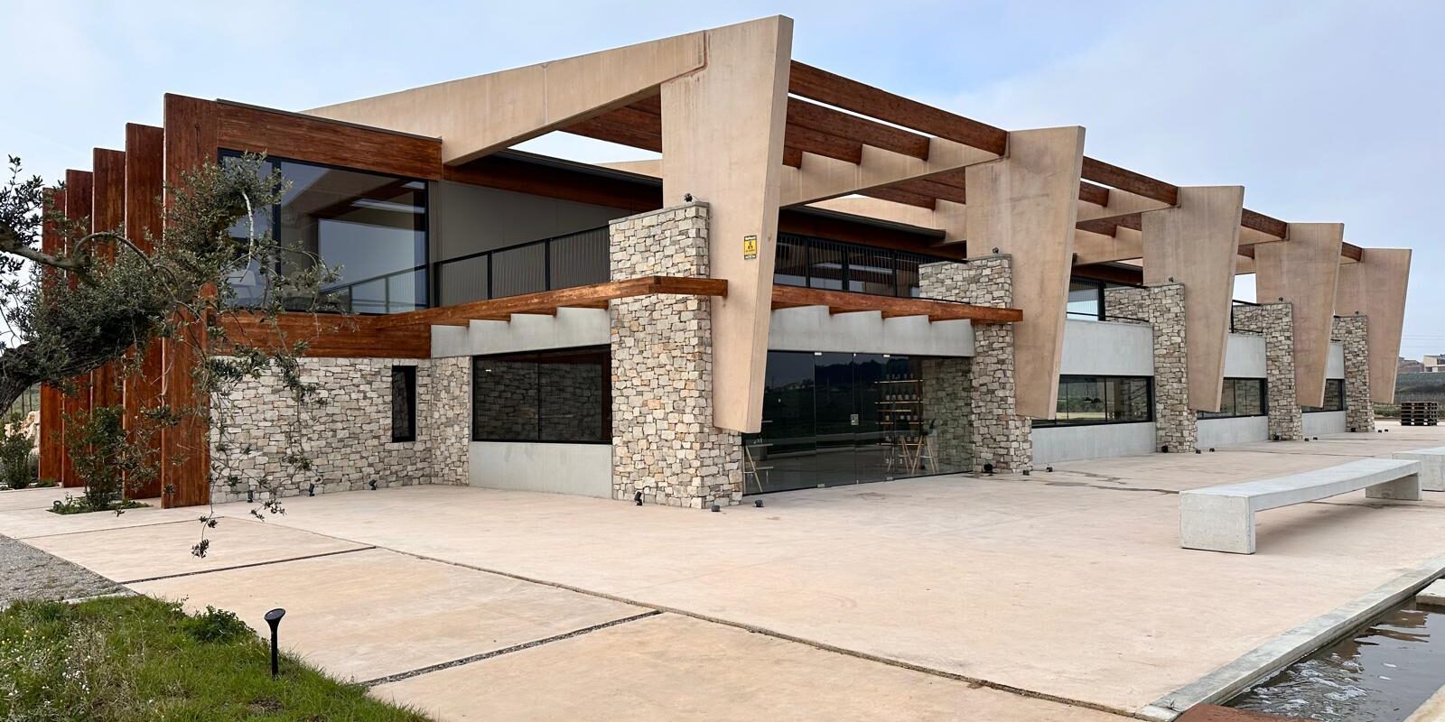 Celler Sant Sebastià dels Gorgs Century's Beams